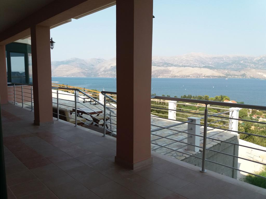 Loggos View Apartments Lixouri Dış mekan fotoğraf