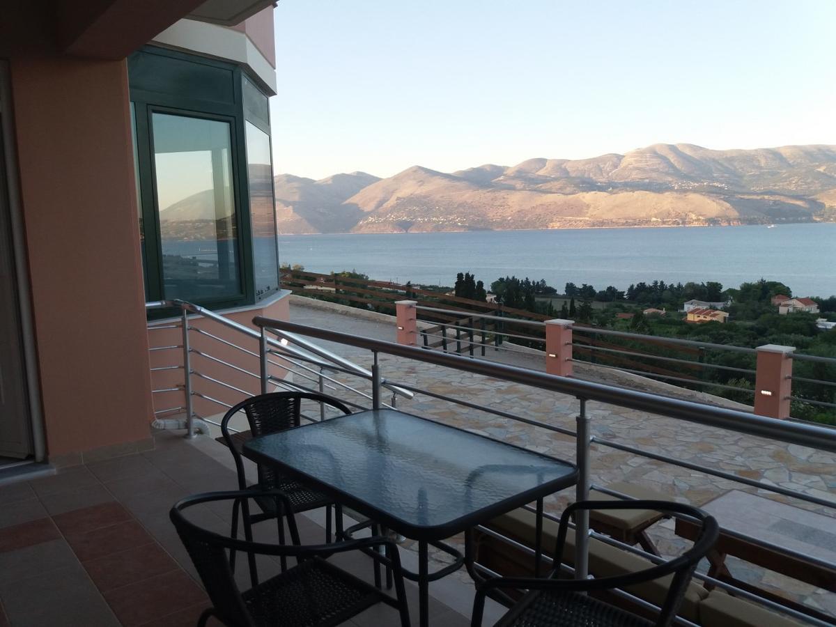 Loggos View Apartments Lixouri Dış mekan fotoğraf